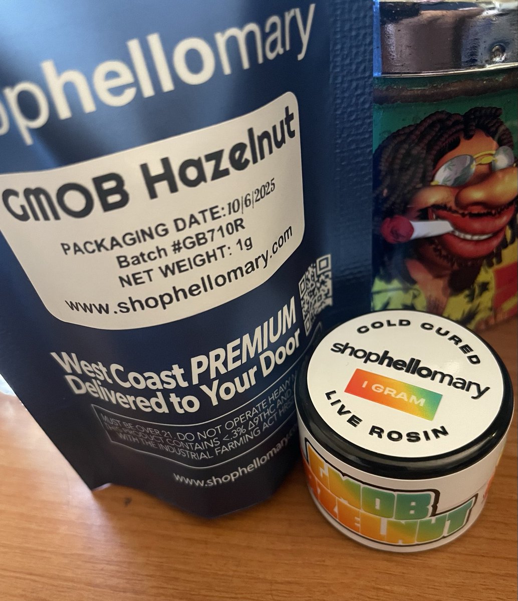 PurpleBubbaKush's tweet image. Who loves terpy dabs?  I love terpy dabs! Thank you to @ShopHelloMary for coming thru again with another care package to get me thru the holidays. Save when you use code “Mula420” 
#thc #rosin #cannabis #legalizeit