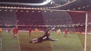 🗓️ 32 yrs ago tonight: My first ever Wales match vs. Romania (1-2). I was 7, full of innocent hope, and firmly believed we were going to the World Cup. What followed was the fastest, most brutal schooling in Welsh football disappointment a kid could get 😭🏴󠁧󠁢󠁷󠁬󠁳󠁿 #Cymru #Wales #Cymru