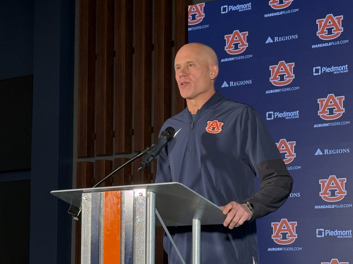 mikegittens's tweet image. Durkin says both Jackson and Deuce will play Saturday vs Mercer. #auburnfootball 
@thewarrapport