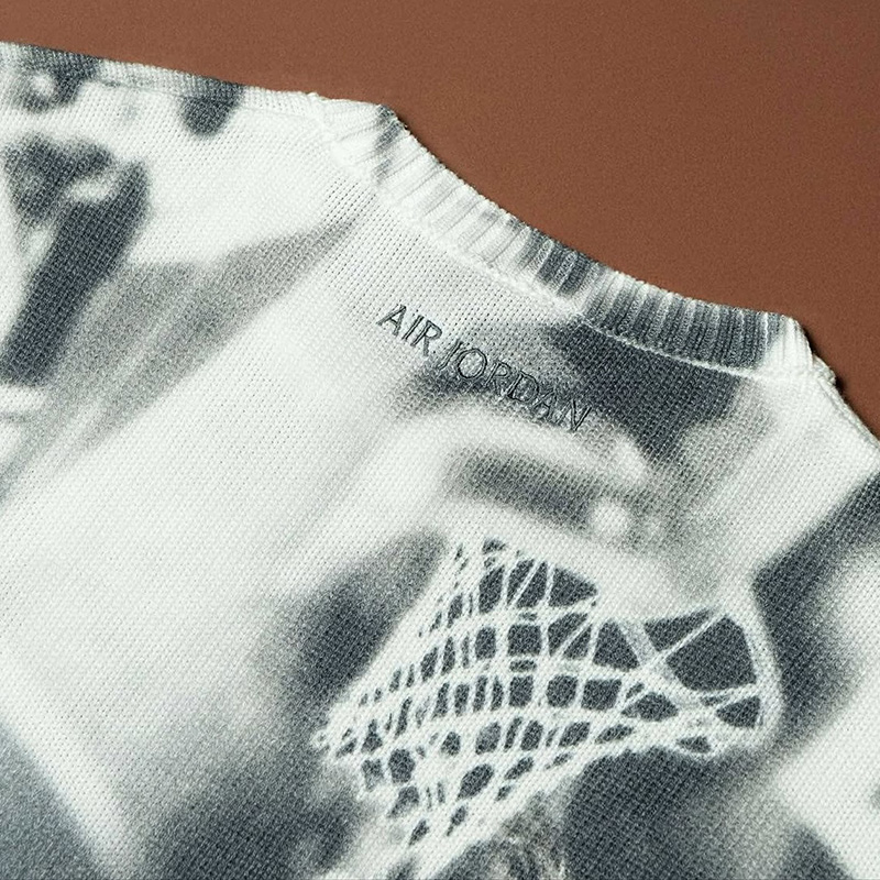 JustFreshKicks's tweet photo. Air Jordan Knit Sweater on sale for 50% OFF at $79.99 shipped

https://t.co/3ClAHaKbgu https://t.co/AdTlJl4VHe