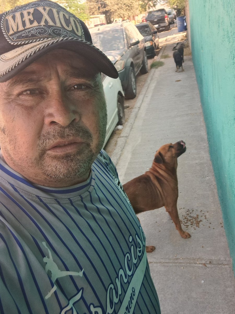 Llagando que con otros amig@s algo cansado pero seguimos provecho a quien esta en los sagrados alimentos quién me invita unos taquitos para almorzar y comer ala vez🙈 datos en mi perfil si alguien gusta apoyarme muchas gracias