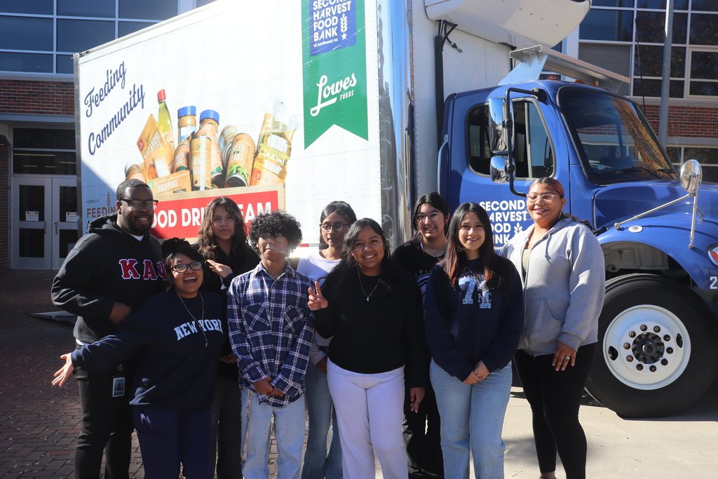 wsfcs's tweet image. JFK High School collected 2,874 cans of food for Second Harvest Food Bank as part of a massively successful annual food drive.

&quot;I love to see people putting in this kind of effort,&quot; said SGA President Itzuri Bernal. &quot;We&apos;re a family here and we take care of each other.&quot;

#wsfcs