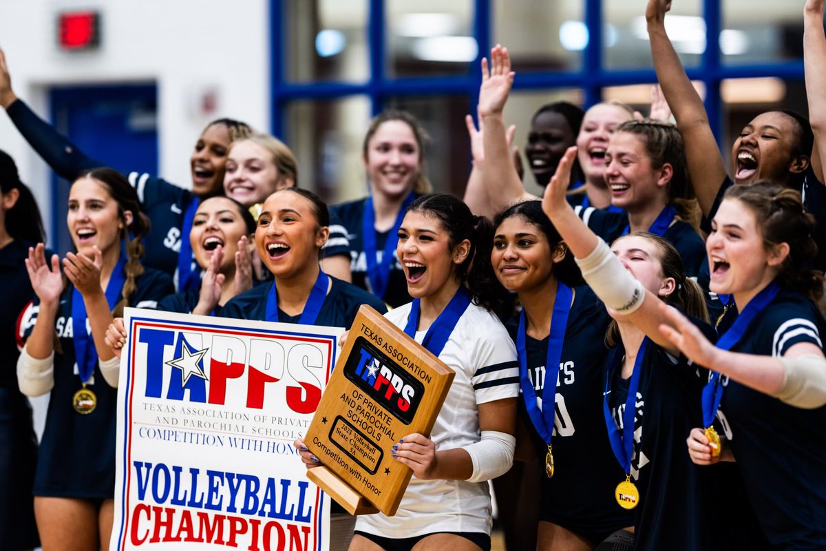 GMsportsmedia1's tweet image. STORY: It was a fun weekend for high school teams in Fort Worth with history made by Eastern Hills football and Eagle Mountain volleyball gmsportsmedia.com/2025/11/all-sa…

#UILState #TAPPS #txhsvb #txhsfb #fortworth #volleyball #football #Playoffs @Gosset41 @RealNolanRuth @KennyMatthews…