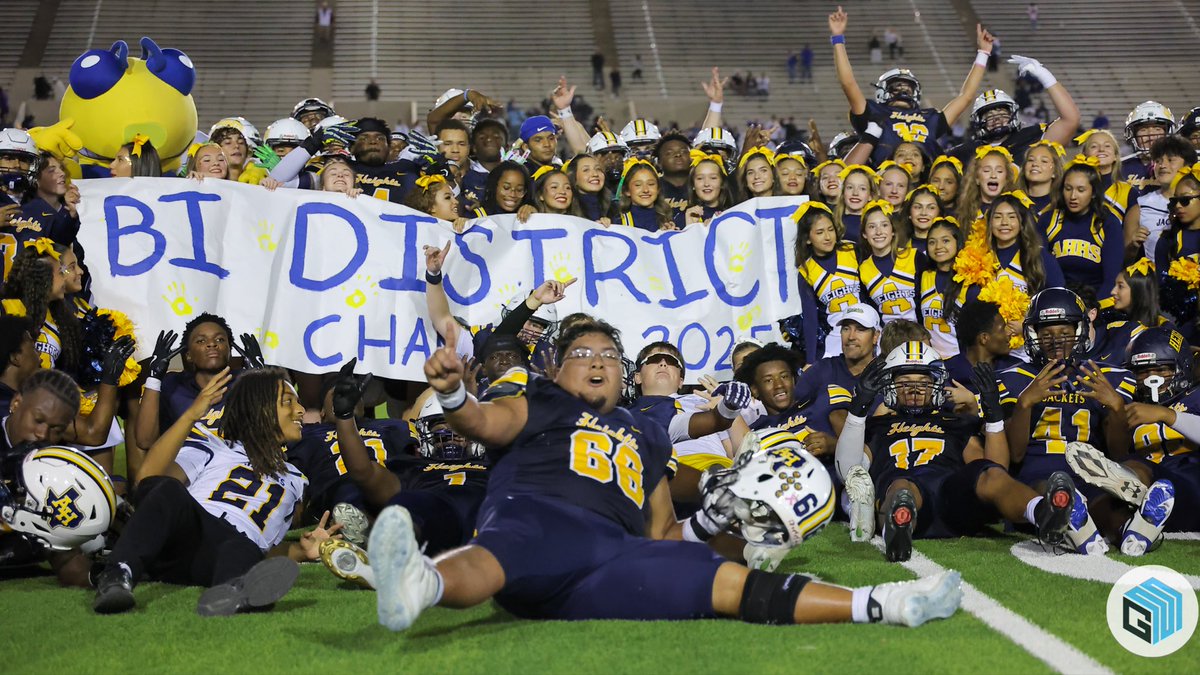 GMsportsmedia1's tweet image. STORY: It was a fun weekend for high school teams in Fort Worth with history made by Eastern Hills football and Eagle Mountain volleyball gmsportsmedia.com/2025/11/all-sa…

#UILState #TAPPS #txhsvb #txhsfb #fortworth #volleyball #football #Playoffs @Gosset41 @RealNolanRuth @KennyMatthews…