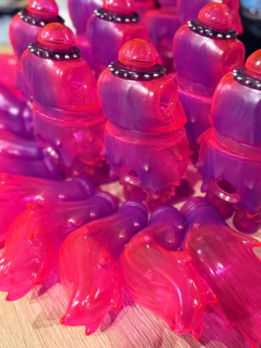 83torch's tweet image. #パペットルベロ 🐶🐶🐶
引き続き塗装を進めています🎨
#TTEW