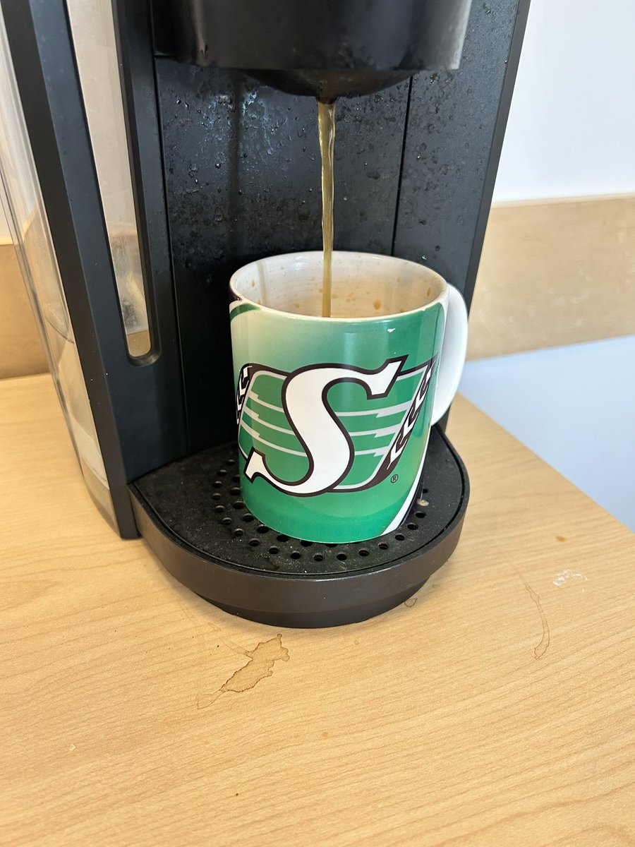 RealDaveWinter's tweet image. Appropriate morning mug. 

#GreyCup #Saskatchewan
