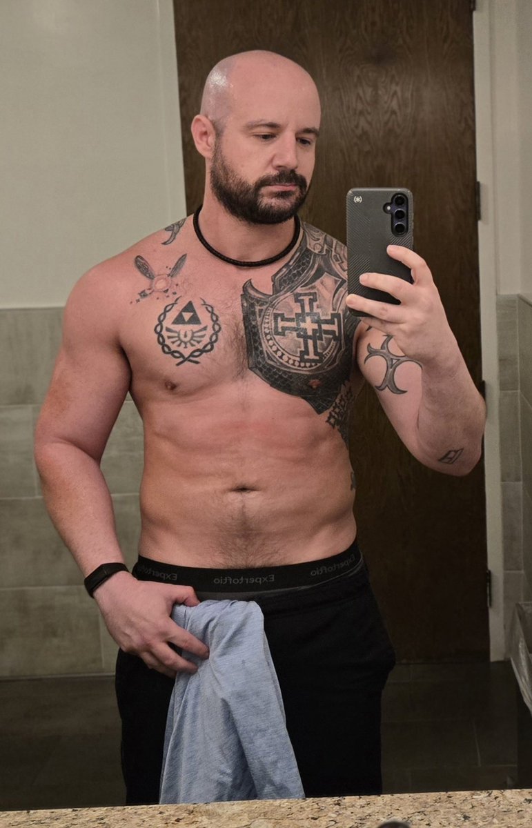 link2futureftf's tweet image. Day by day.
Ever Onward.