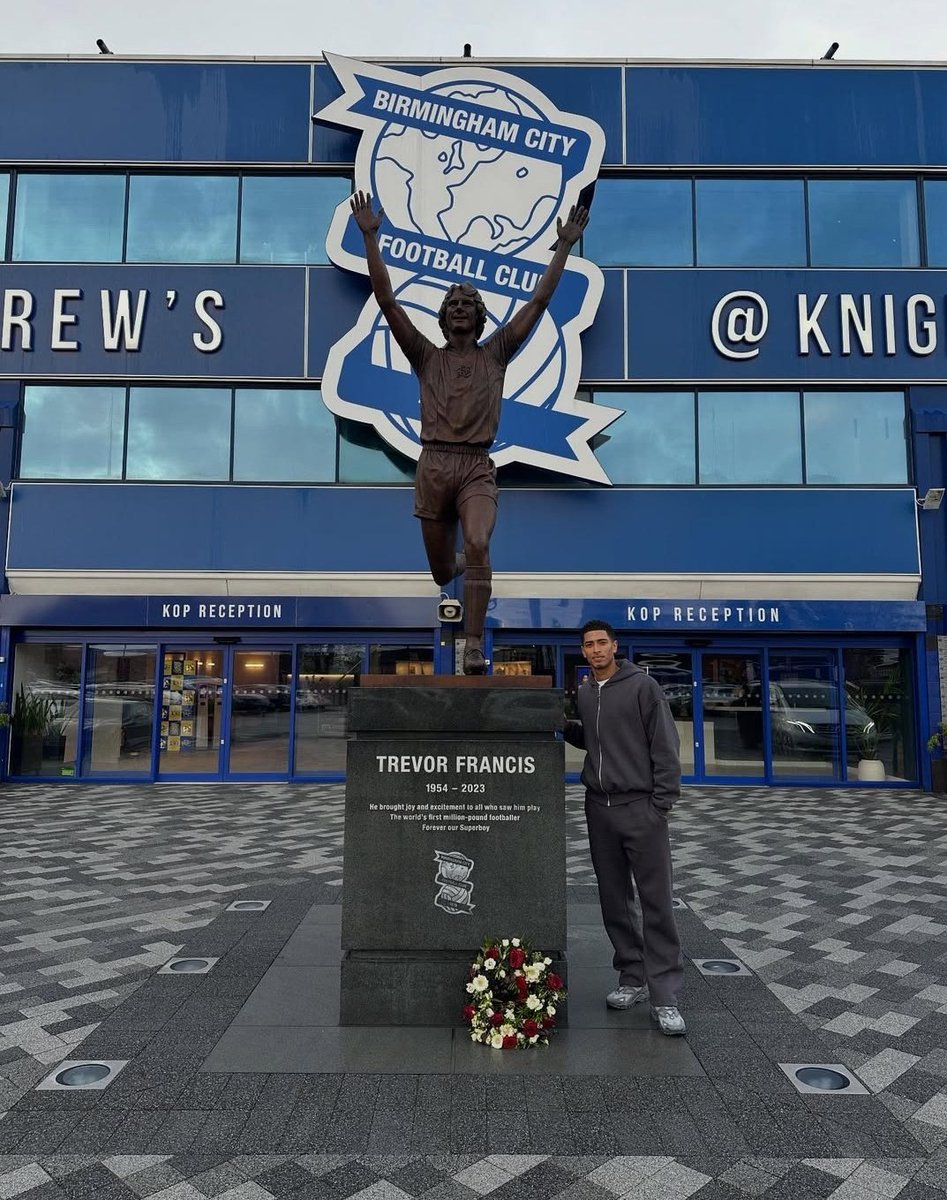 جود بيلينغهام IG : المنزل. 🤍💙