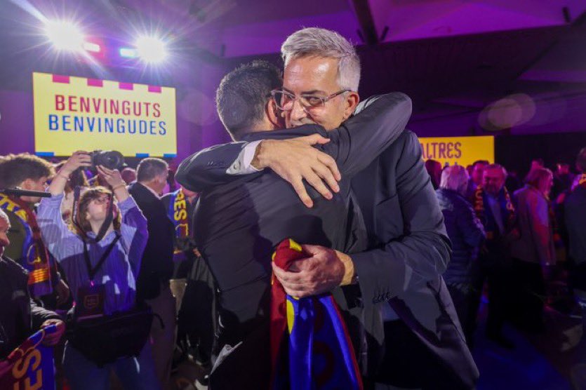 ManagingBarca's tweet image. ❗️ Xavi joins the campaign for the Barça elections. 

The former Barça coach supported Víctor Font's official launch with his presence.

[@sport]