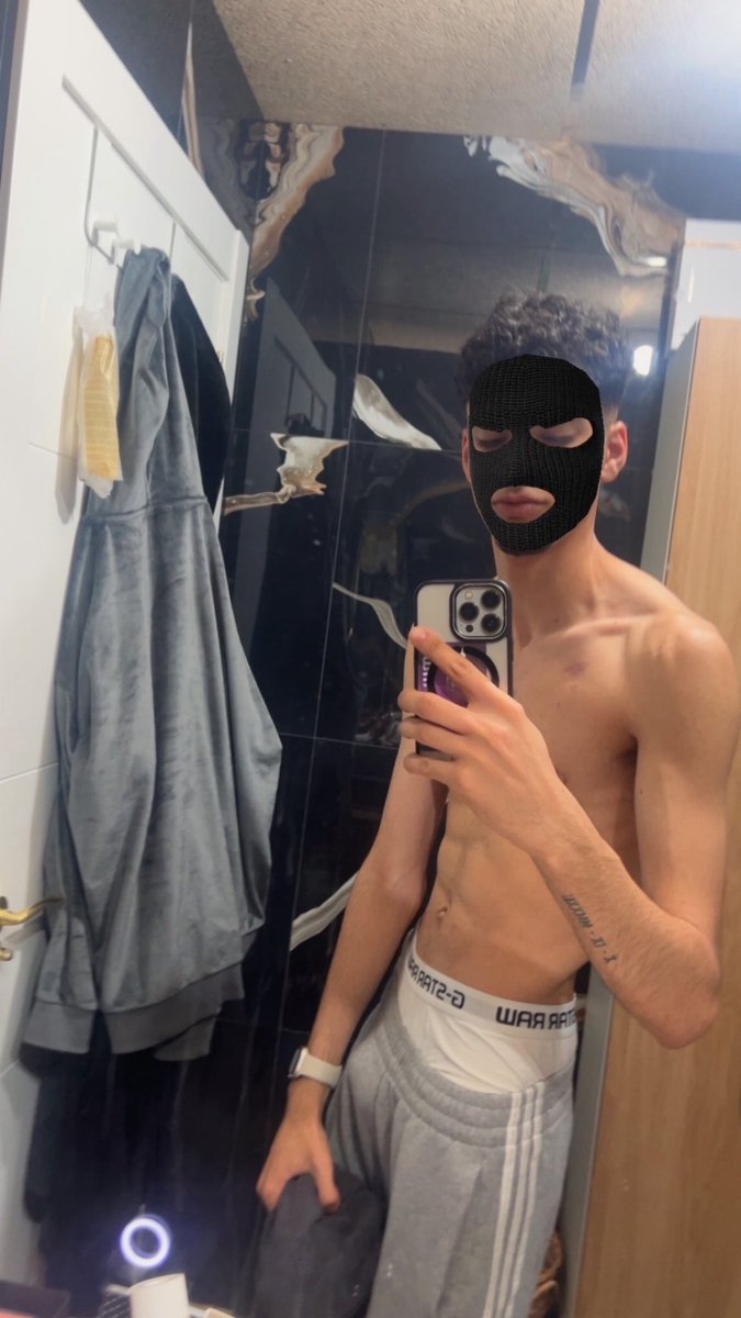 teensecretboy's tweet photo. Do you want to see more of my long and uncensored videos? 😳 Share the post or write to me on of 🤫 I'm a discreet 18-year-old boy 🥵 (Rt+Like 💦)
https://t.co/00CDL3cmbK
#twink #18yo #onlyfans #hotboy #18yo #gay https://t.co/Y0zSmzveod