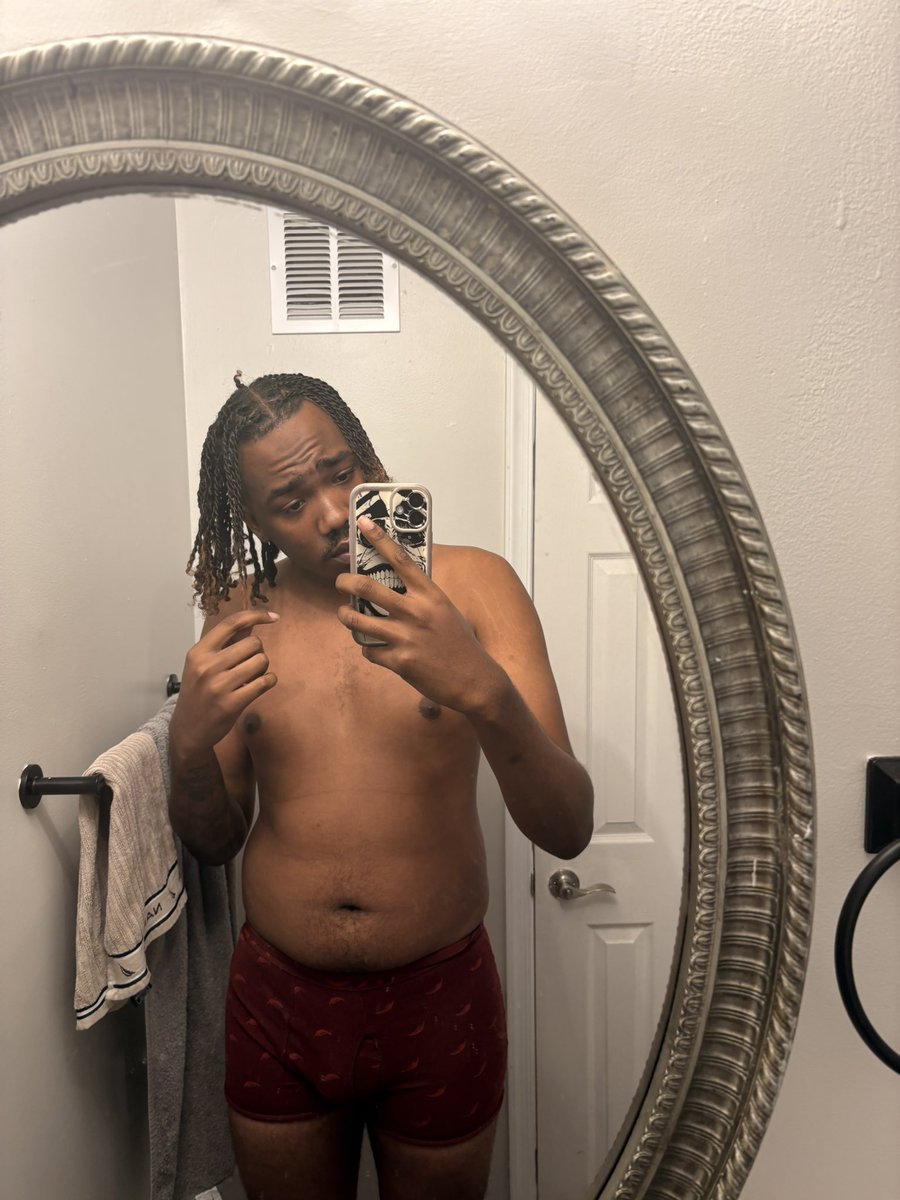 jayjay214x's tweet image. Just trynna keep posting😂🤔 

#foryoupage