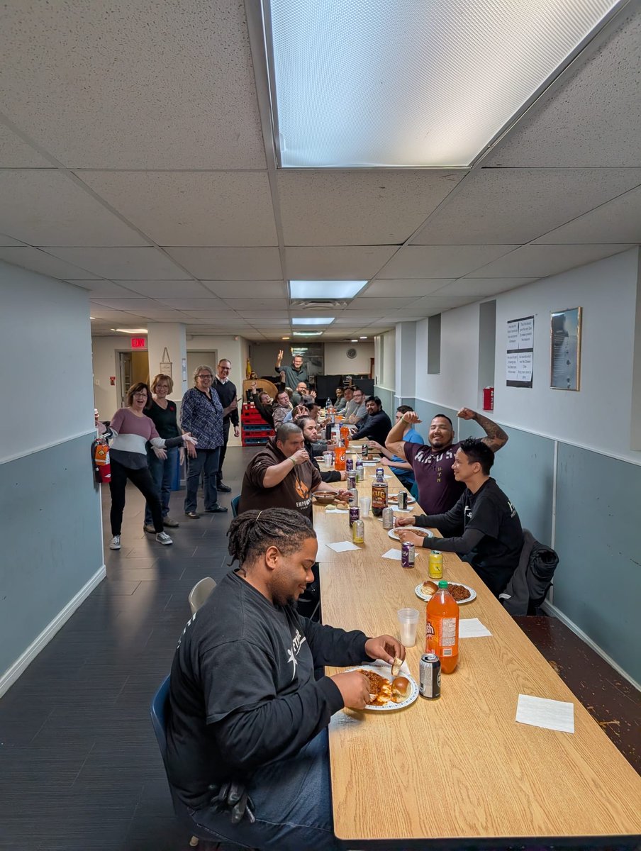 teenchallengeCC's tweet image. Thank you to Albright Church for blessing our Winnipeg Men’s Campus with an amazing meal and time of fellowship! 🍽️ Your kindness and love remind us of the power of community and God’s goodness at work. 🙏

Visit teenchallenge.tc

#freedomfromaddiction #hopewithinreach
