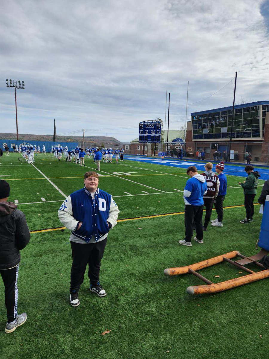 JoeAng73's tweet image. Thank you @CoachRogers13, @CoachElmore70, and @HartwickFball for an amazing Gameday had a great time learning about the campus and watching this great program in action. @_DragonFootball @CoachHartman0 @CoachTello_NCSA