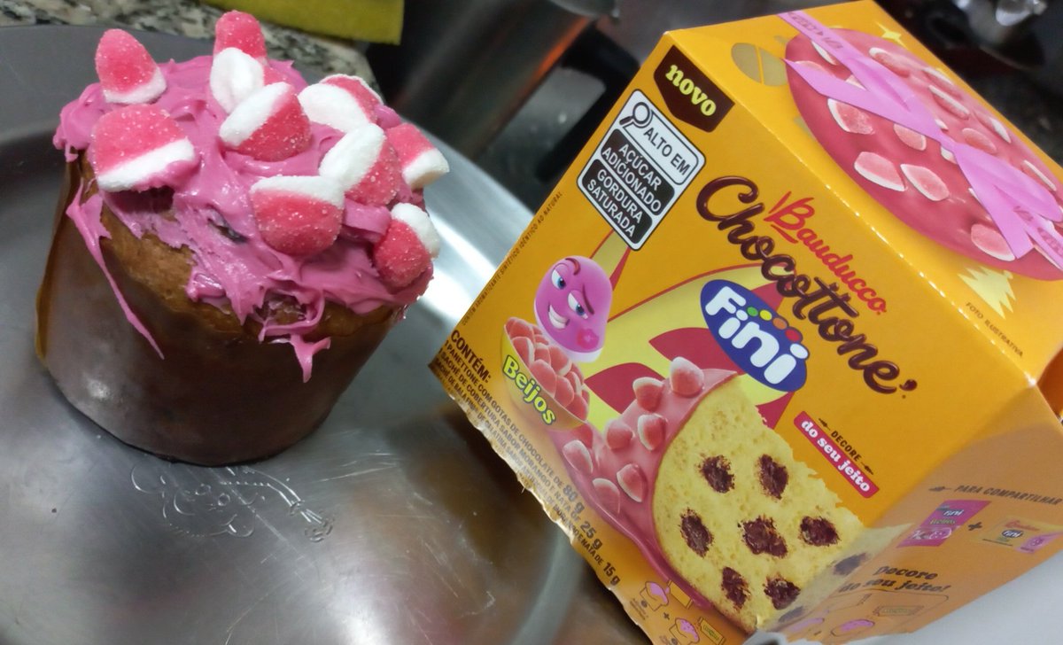 erisnyaa's tweet image. mdssssss igualzinho a embalagem ❤️