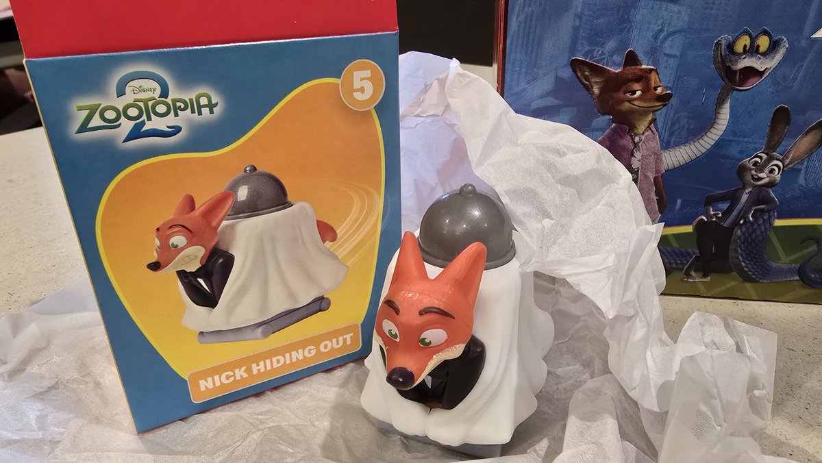 TransformARTive's tweet image. A fox was hiding in my meal 🦊