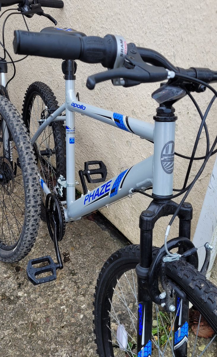 PuffaJones's tweet image. What a fantastic donation!
Three bikes in superb condition that will make Christmas very special for their lucky new owners
 
Thank you so much for your support and kindness.
❤️ 

#freebikes4kids #community #cycling #mtb #charity
#giving #KindnessMatters 
#MentalHealthMatters