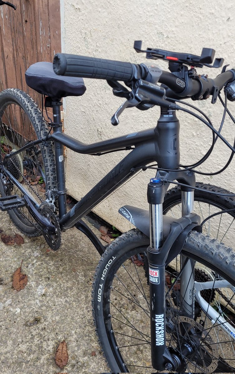 PuffaJones's tweet image. What a fantastic donation!
Three bikes in superb condition that will make Christmas very special for their lucky new owners
 
Thank you so much for your support and kindness.
❤️ 

#freebikes4kids #community #cycling #mtb #charity
#giving #KindnessMatters 
#MentalHealthMatters