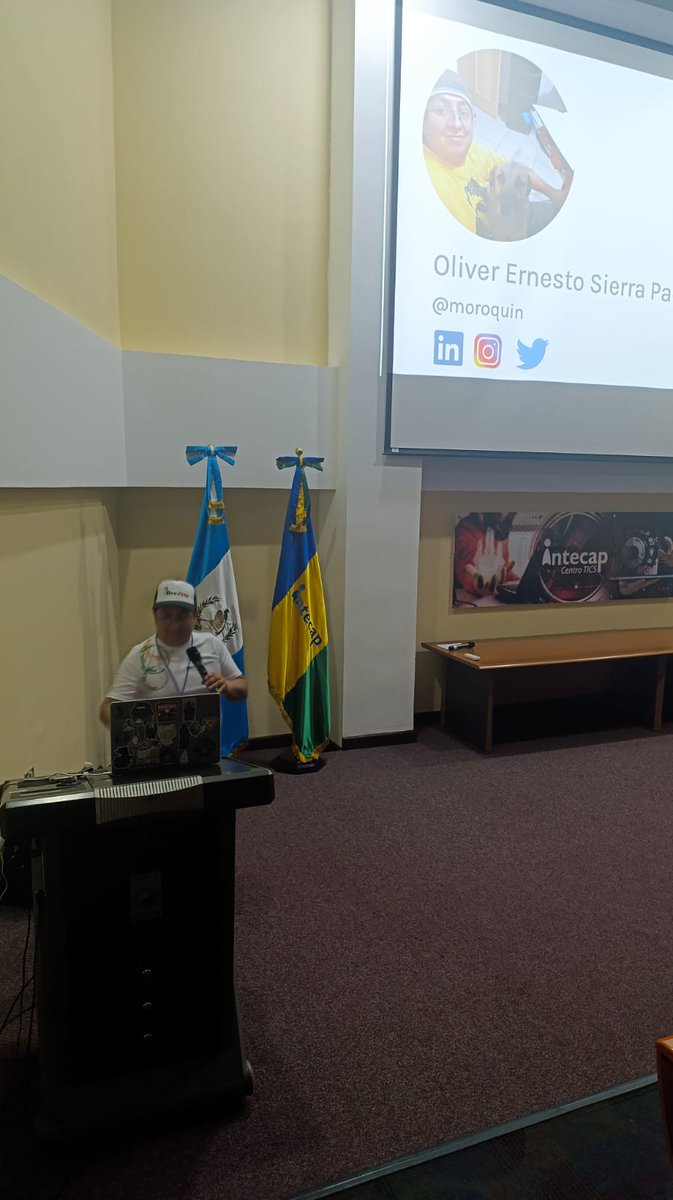 guatejug's tweet photo. .@moroquin - Implementando microservicios con Discovery Server, en la JConf Guatemala 2025

#Microservices #Microservicios #Java #DiscoveryServer #JConf #JConfGt2025 https://t.co/wCmqxvTSrm