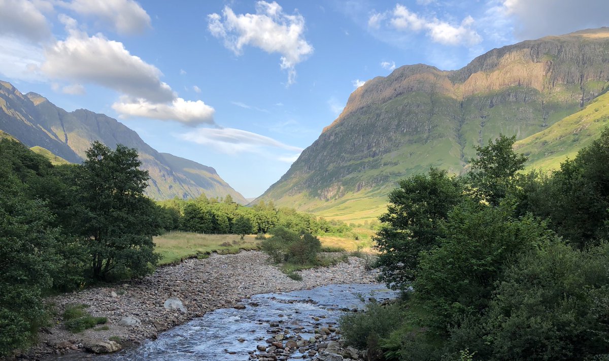 axsha____'s tweet photo. i miss the mountains so much https://t.co/aMD3MW4985