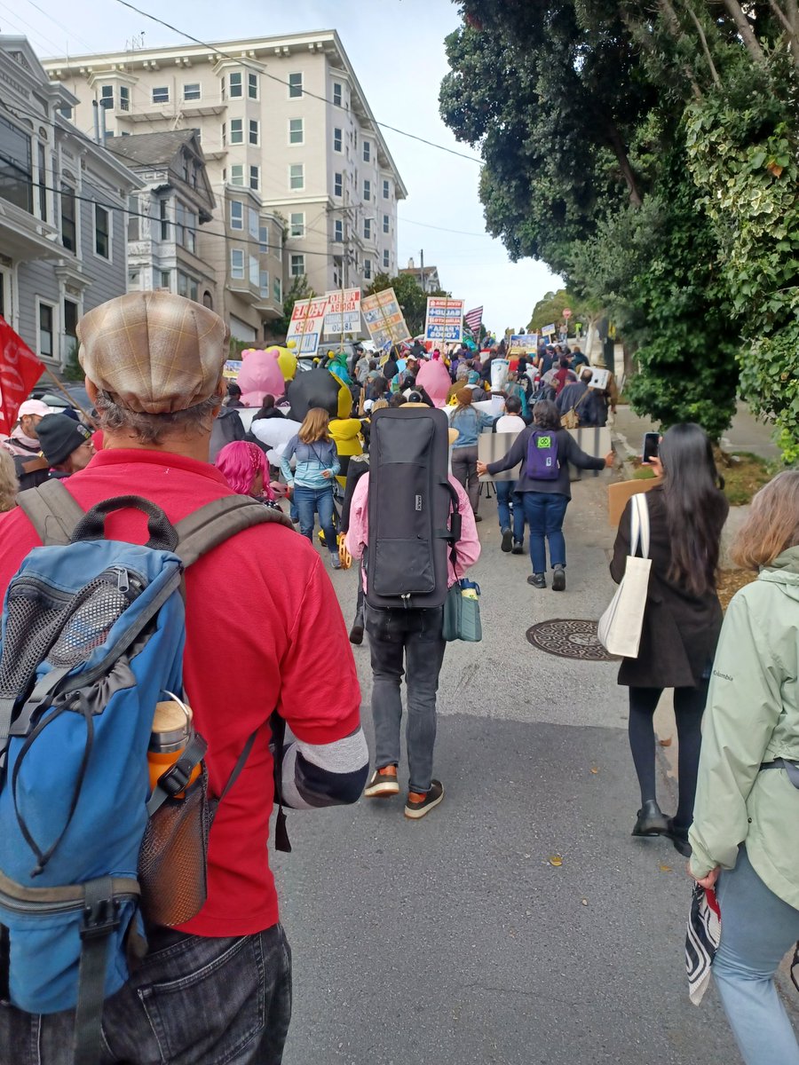 Defund the Billionaires rally in billionaire neighborhood of San Francisco, Pacific Heights. <a href="/maddow/">Rachel Maddow</a> <a href="/RonFilipkowski/">Ron Filipkowski</a> <a href="/DavidSacks/">David Sacks</a> <a href="/IndivisibleTeam/">Indivisible Guide ❌👑</a> <a href="/womensmarch/">Women's March</a>