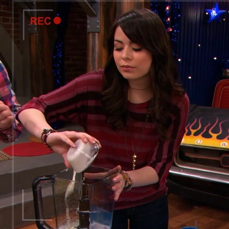 #SaveiCarly #WeWantiCarlyS4