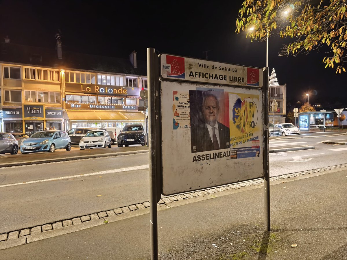 UPR_Manche's tweet photo. Les militants de Saint Lo se mobilisent pour la venue de @f_asselineau à #Agneaux dimanche 16 novembre ! #Manche https://t.co/XrSROH1YXo