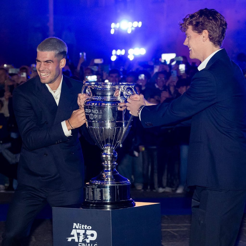 Pour la première fois depuis 2016, la finale du Masters masculin opposera le n°1 et le n°2 au classement. ⚔️

⭐️ 2016 ⭐️
🇷🇸 DJOKOVIC 🆚 MURRAY 🇬🇧

⭐️ 2025 ⭐️
🇪🇸 ALCARAZ 🆚 SINNER 🇮🇹