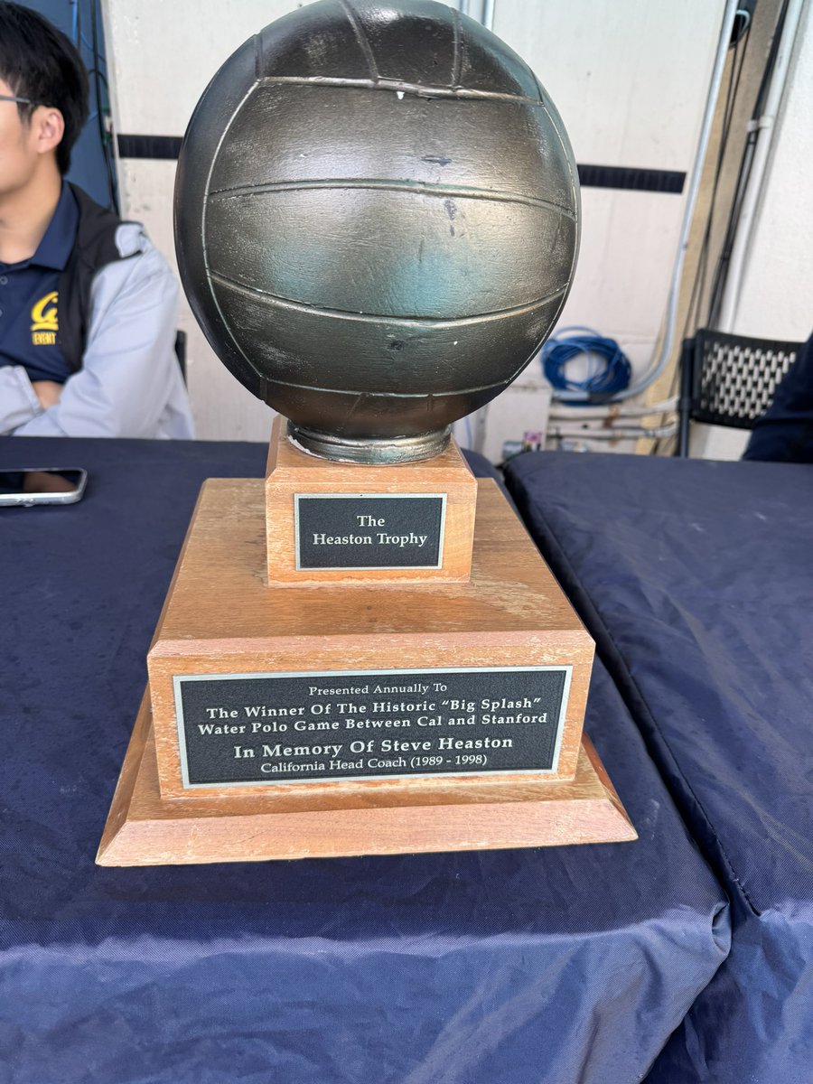 Senior Day at Cal for the Big Splash round two as the regular season comes to an close. Join us for #3 <a href="/StanfordMWP/">Stanford Men's Water Polo</a> and #4 <a href="/CalWaterPolo/">Cal Water Polo</a> now on Overnght.com. I’ll be with <a href="/CKirchhevelPxP/">Carter Kirchhevel</a> on the call!