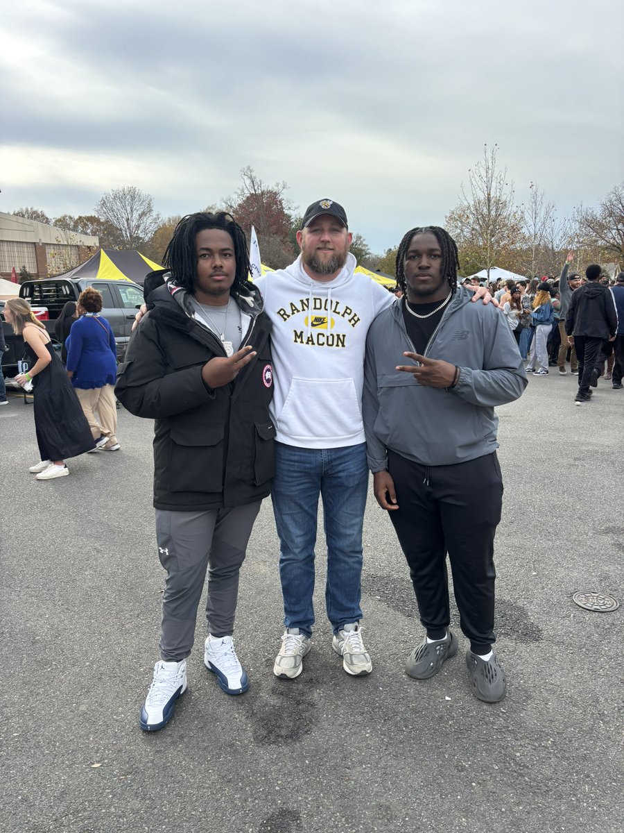 Luke Sellers tweet media