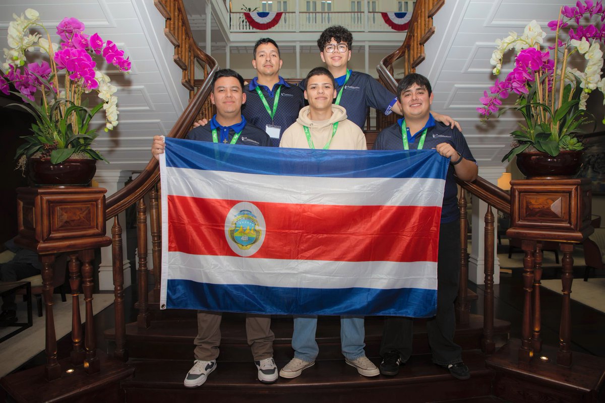 STEMLatin's tweet image. 🇨🇷✨ ¡Costa Rica ha llegado a la Final Regional de Solve for Tomorrow 2025 en Ciudad de Panamá! 🇵🇦💡

¡Bienvenidos a Panamá! Que esta experiencia sea inolvidable. 🚀💫

#SolveForTomorrow #SolveForTomorrow2025 #SamsungLatin #FinalRegional #InnovaciónJuvenil #EducaciónSTEM #Panamá