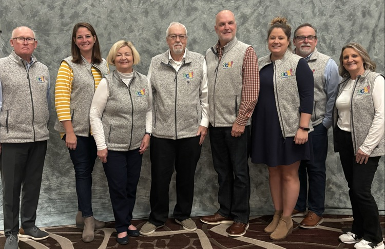 AthensCitySch's tweet photo. Congratulations to ACS School Board for being recognized as a Board of Distinction at the 2025 TSBA Conference.  #ExcellenceIsACS https://t.co/vU4uHtJzi3