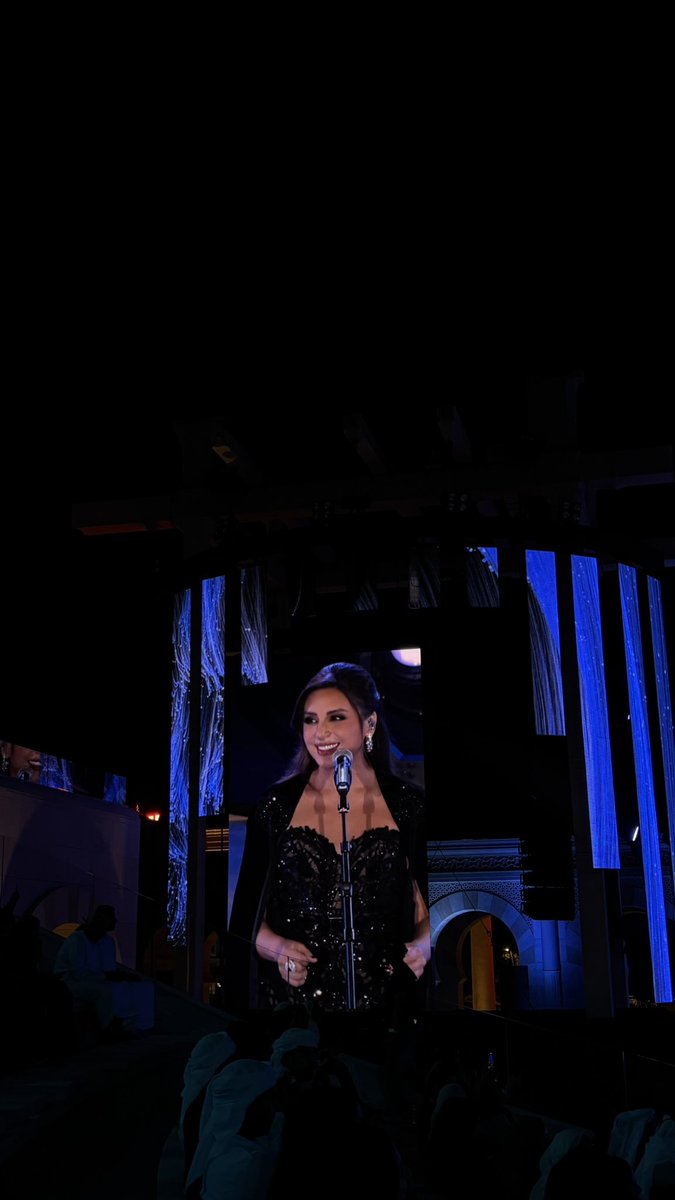 l_6oof's tweet photo. 15.11.2025 || A beautiful night, made even more beautiful by Angham’s voice 💙💫. https://t.co/VMjPGLE8iK