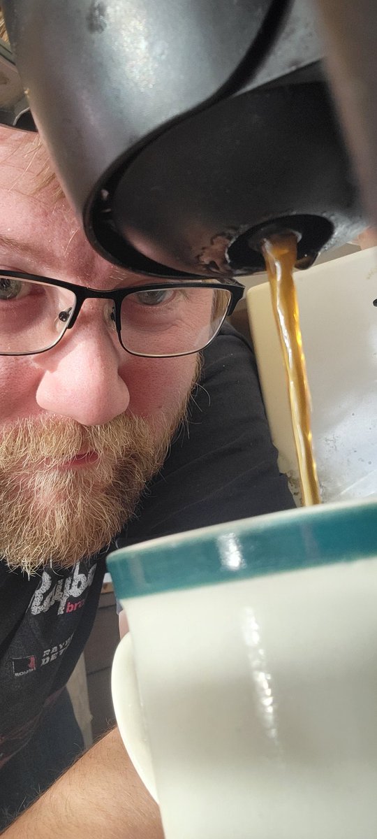 TheSolContinuum's tweet image. Good afternoon, people of the internet! I started the stream and made coffee! We are just vibing on our Remix character on World of Warcraft!! Come hang out with me over at twitch.tv/solnovah probably play other games like Borderlands 4 or overwatch later to!