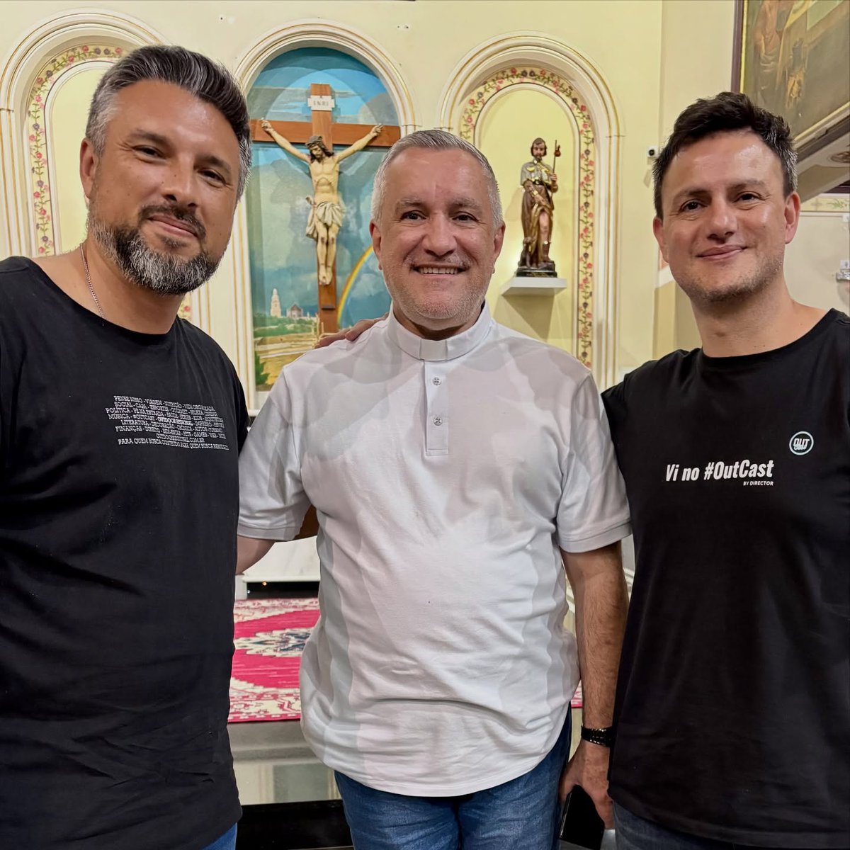 outdoorregional's tweet image. No #OutCast desta semana, diretamente da Matriz São Roque, conversamos com Pe. Edson Roberto Daros (Instagram: @ParoquiaSaoRoque.Boituva). Confira! 👍

YouTube 🎥:
youtu.be/i5NIvLA1NdE?si…

Spotify 🎧:
open.spotify.com/episode/3zDZqc…

#OutdoorRegional #Boituva #Podcast #Sucesso