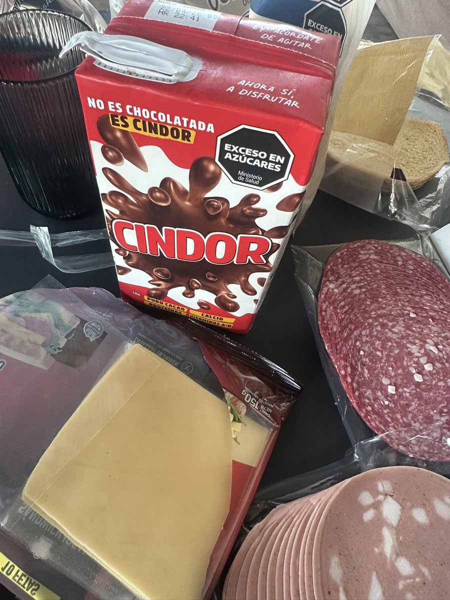 agostini____'s tweet image. Que remil poronga es un avocado toast