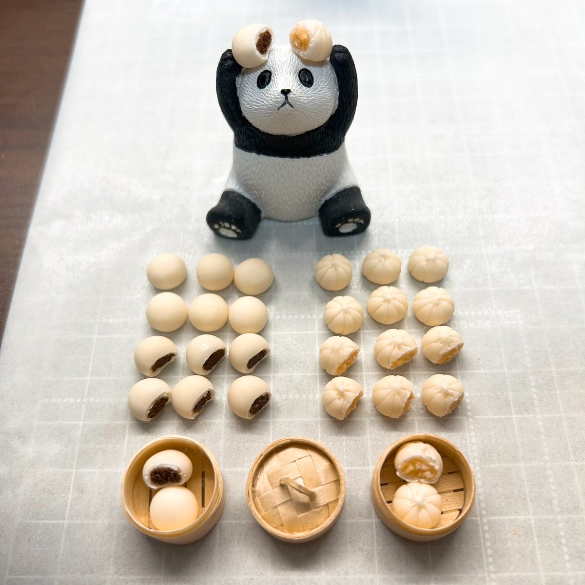 akira_169's tweet image. 【蝶翅堂】本日、都立産業貿易センター浜松町館にて開催される『AK-Garden28』に参加させて頂きます。蝶翅堂は【4階G09、10】にスペースを頂きました。1/12スケールフィギュアやドールに合う食品ミニチュアを50種類程度、¥100からご用意してお待ちしてます。#AKG28