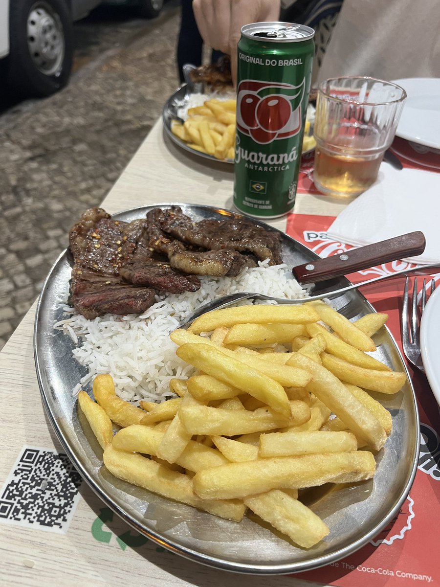 El Wafflo tweet media