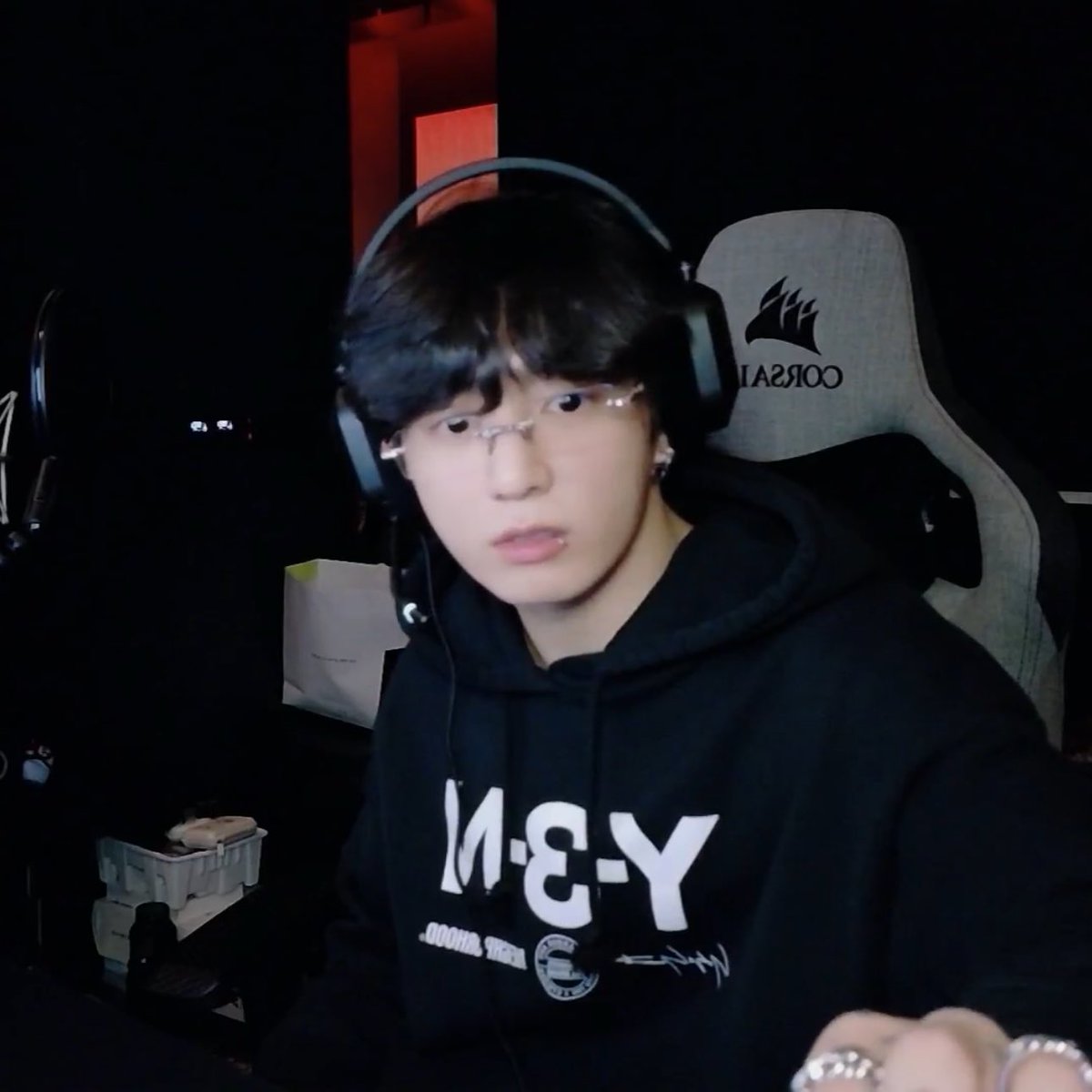 btschartsdailyc's tweet image. #JUNGKOOK STREAMER IS BACK! OMG