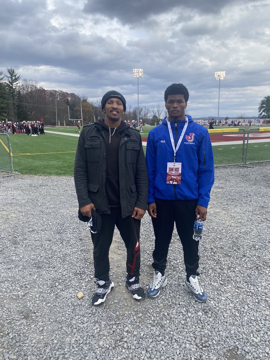 Mendoz4Nick's tweet image. Thank you @CoachAdamWhite for inviting me to @FairmontStateFB for a Game Day Visit. Had a great time and hope to be back up again soon! @Jeannette_FB @t_paulone13 @CoachBarker_99 @WestmorelandSN @PickerWally @WPIAL_Insider @PRZVicCastillo @BillBeckner