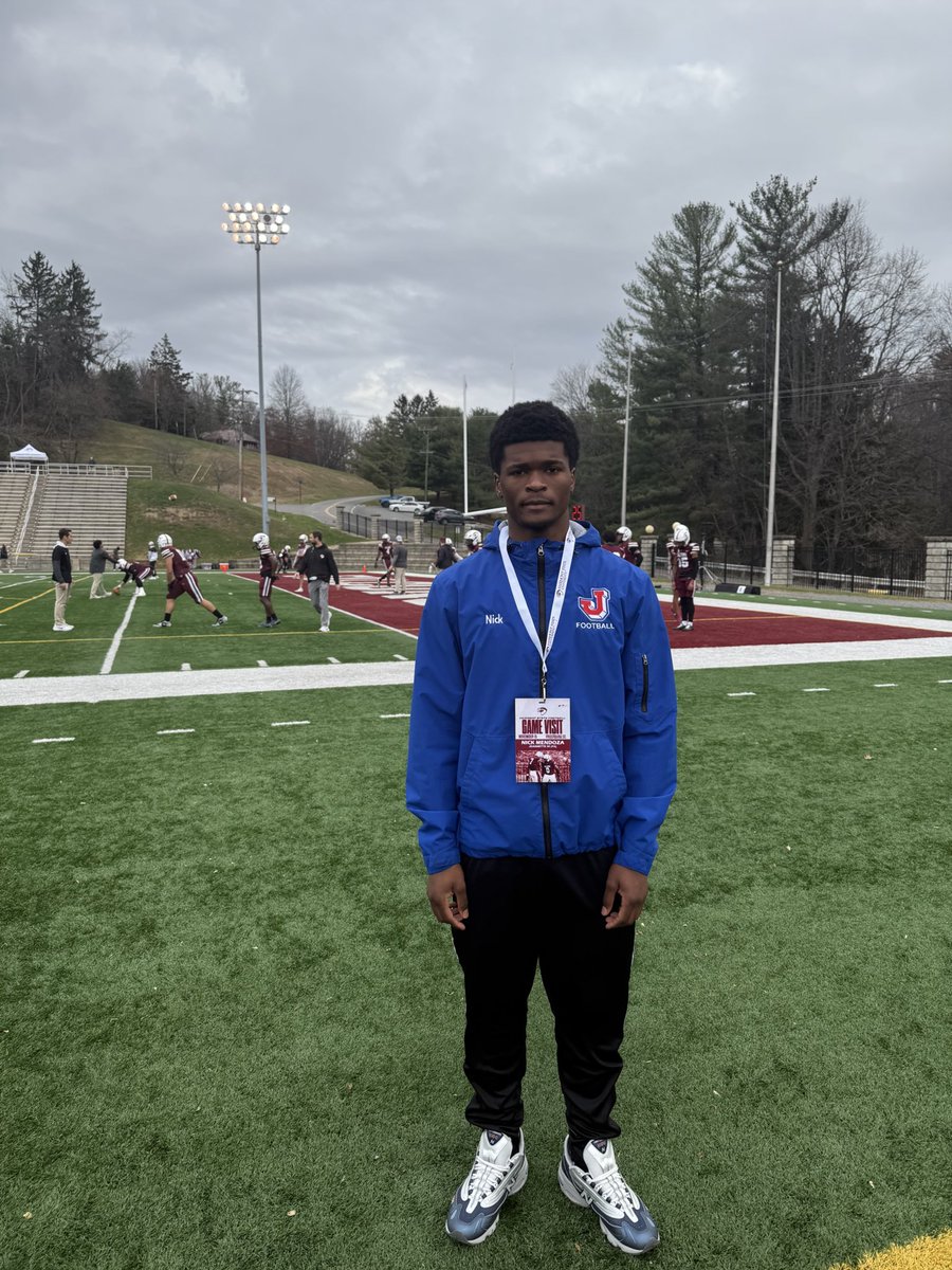 Mendoz4Nick's tweet image. Thank you @CoachAdamWhite for inviting me to @FairmontStateFB for a Game Day Visit. Had a great time and hope to be back up again soon! @Jeannette_FB @t_paulone13 @CoachBarker_99 @WestmorelandSN @PickerWally @WPIAL_Insider @PRZVicCastillo @BillBeckner