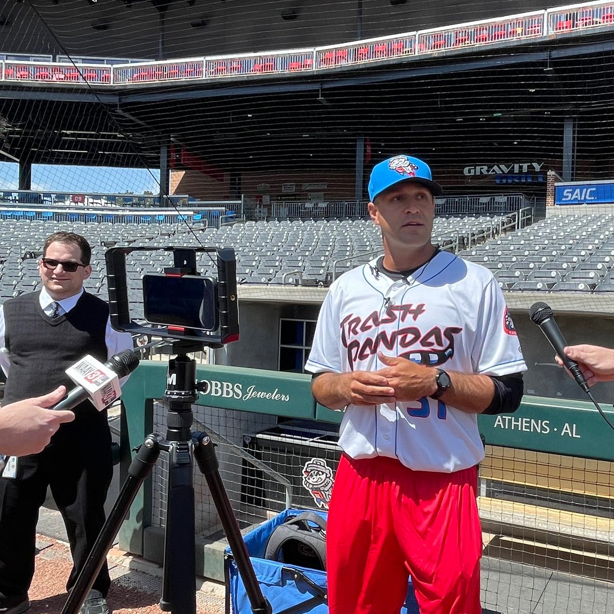 Aaron Cheris tweet media