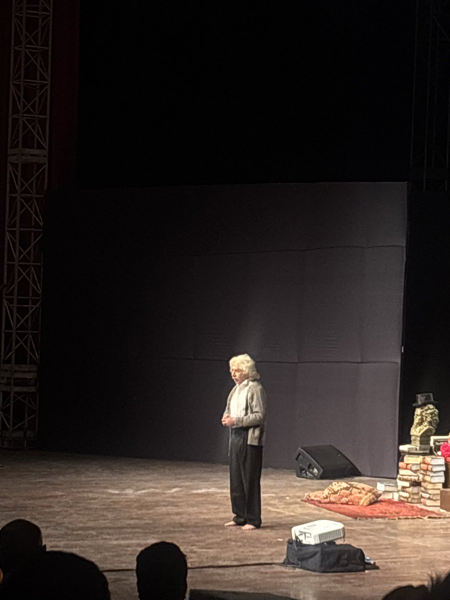 _endsnever_'s tweet image. Watched Naseer Sahab live for the first time!
#Einstein