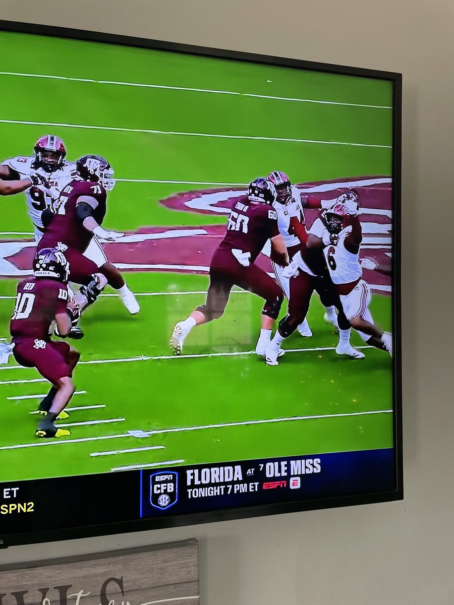 T_Rawls10's tweet photo. @jhovey34 Gonna be tough if the refs allow this all game 🤦🏼‍♂️ https://t.co/pbjjtbrFe3