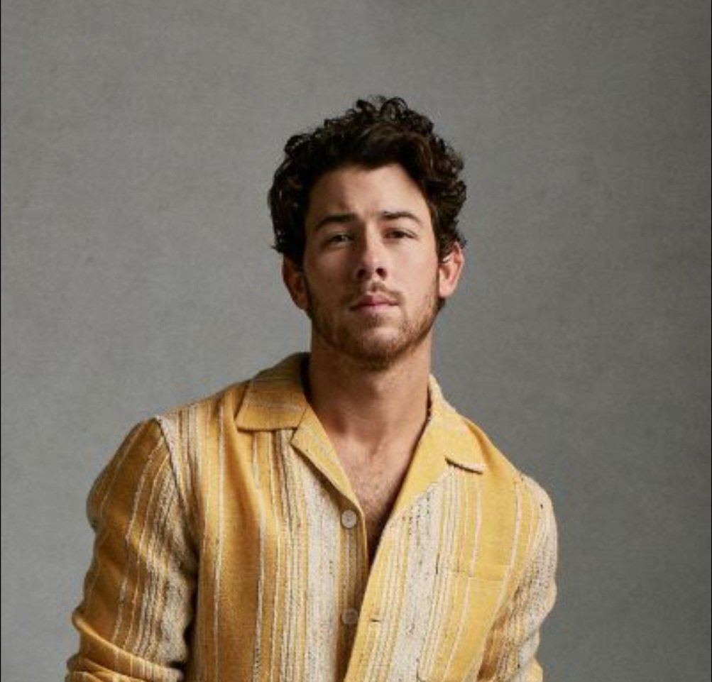 TheBomb1987's tweet image. Nick Jonas really said “I still get jealous” and made it a whole anthem. 🔥 Funky bassline, falsetto for days, and just the right amount of possessive pop drama. 2014’s most stylish insecurity. #Jealous #NickJonas #PopPerfection