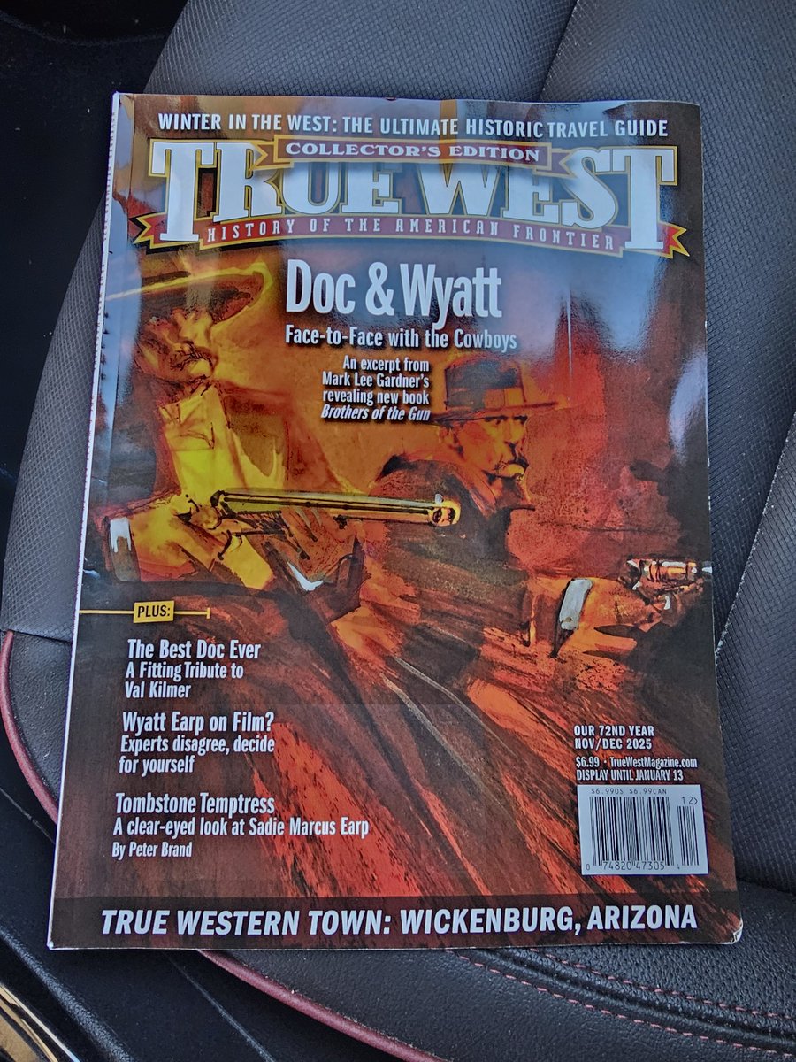 GregsHighway's tweet photo. I bought some reading material.
I hope you find something fun to read today.
#Saturdayread https://t.co/yG22TKNNR1