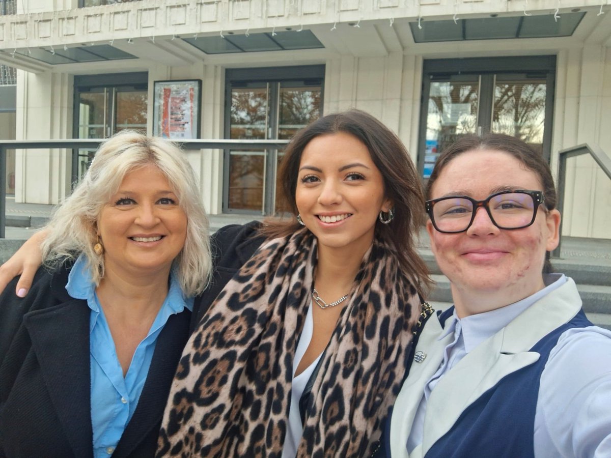 J’étais présente au conseil de quartier des Champs-Philippe, ce matin.

Des échanges utiles, mais les mêmes préoccupations reviennent dans le quartier : manque de présence policière, voitures suspectes, pétards…

🚨Ne laissons surtout pas l’insécurité s’installer à La Garenne !
