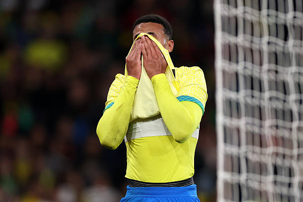 VipArsenal's tweet photo. Gabriel Magalhaes subbed off after an injury... https://t.co/sRshdNEb6w