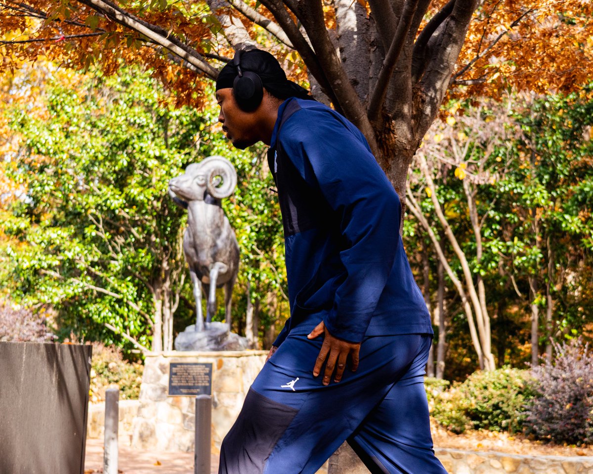 Carolina Football tweet media