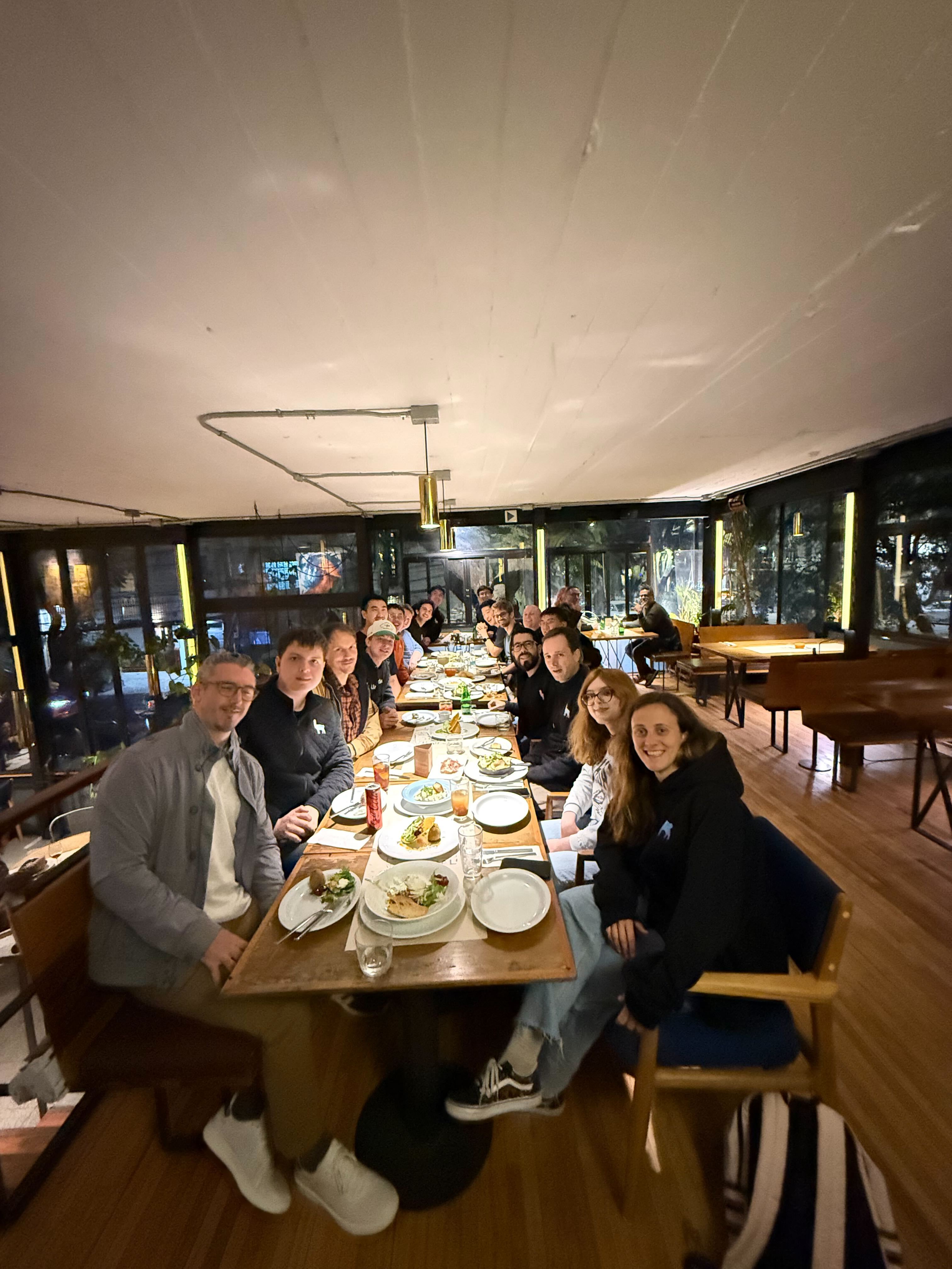 This past week the entire @llama_index team got together in Mexico City 🇲🇽 We reaffirmed our focus: we’re all in on building AI agents to solve...