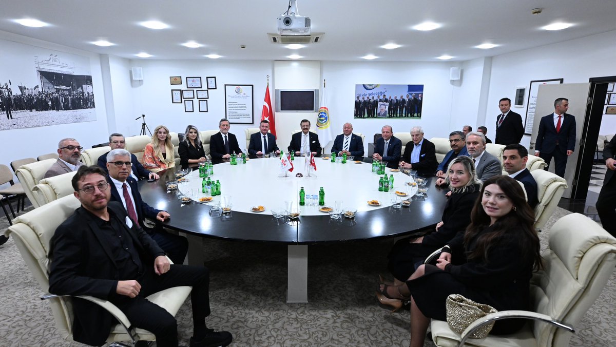 Meclis Başkanımız Kenan Kender ile birlikte, TOBB Başkanımız Sayın M. Rifat Hisarcıklıoğlu’nun (<a href="/RHisarciklioglu/">Rifat Hisarcıklıoğlu</a> ) Karacabey TSO ziyareti kapsamında biz de Karacabey TSO’yu ziyaret ettik.

Misafirperverliği için Karacabey TSO Başkanı Sayın Muammer Üstündağ’a teşekkür ederiz.